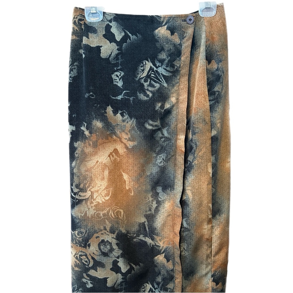 Woman’s StudioC Wrap Skirt